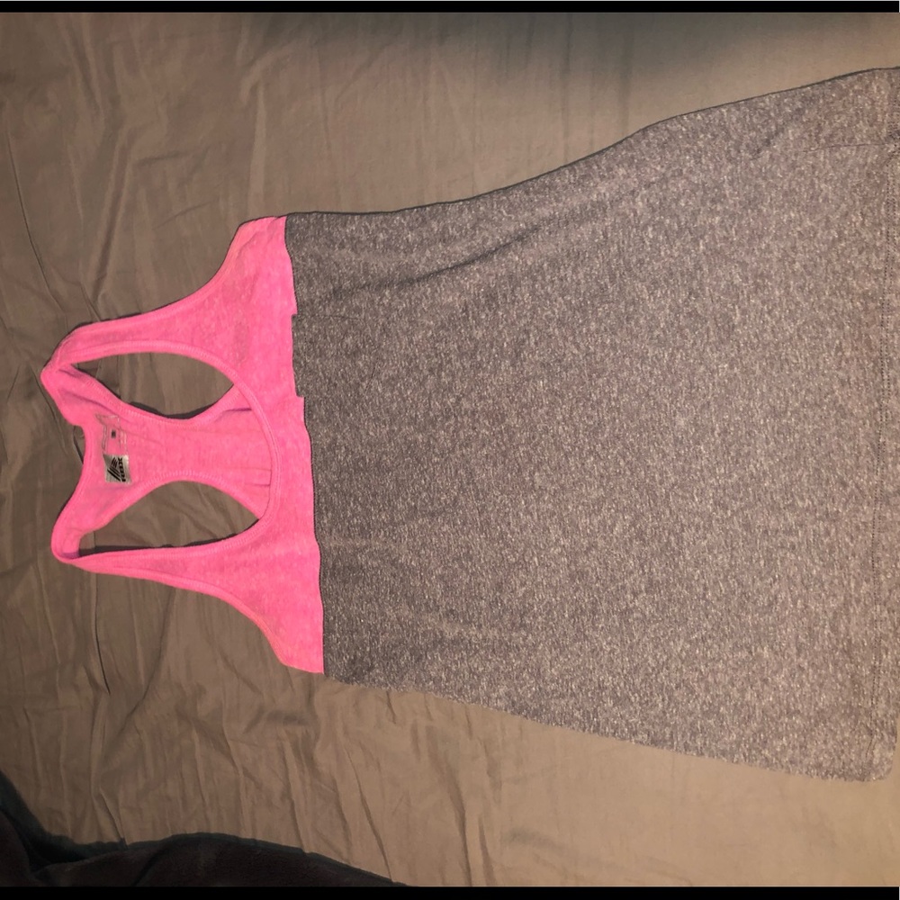 Workout tank top